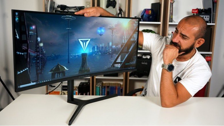 Excalibur 34″ Monitör video inceleme