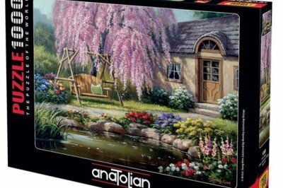 1089 Anatolian Kiraz Ağacı – Cherry Blossom Cottage 1000 Parça Puzzle