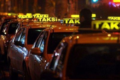 Taksici, Avrupa Yakası’na geçmek isteyen turistten 400 dolar vize parası aldı