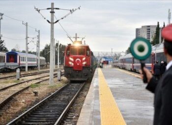Bakü-Tiflis-Kars Demir Yolu’ndaki ‘yapısal engeller’ kalkacak, yük taşımacılığı artacak