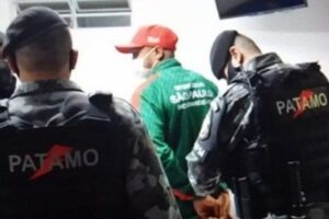 Brezilya’da hakeme saldıran futbolcu, maç sırasında gözlatına alındı