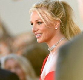 Britney Spears: Arafta kalmış bir hayalet hakkında kitap yazıyorum