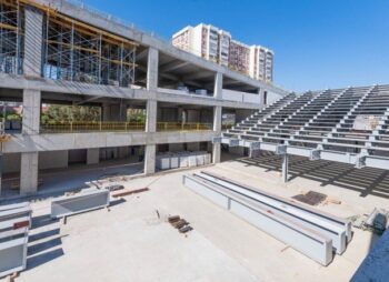 İzmir Opera Binası’nın yarısı tamamlandı