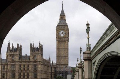 Türkiye’de aşı yaptıranlar, İngiltere’de ev karantinasından muaf olacak
