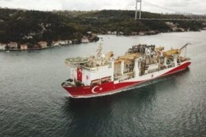 Yavuz sondaj gemisi Karadeniz’e açıldı