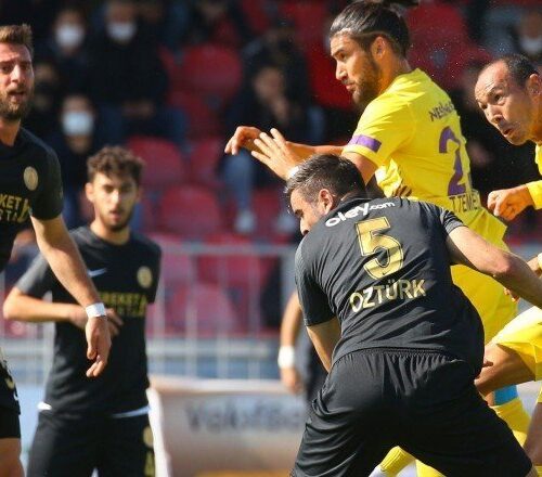 4 gollü maçta lider Ümraniye, Eyüpspor’a takıldı! Umut Bulut yine attı…
