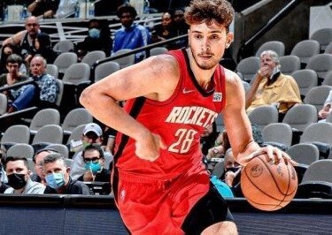 Alperen Şengün’den double-double