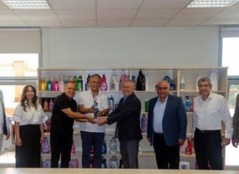 İzsiad’tan tebrik ziyareti