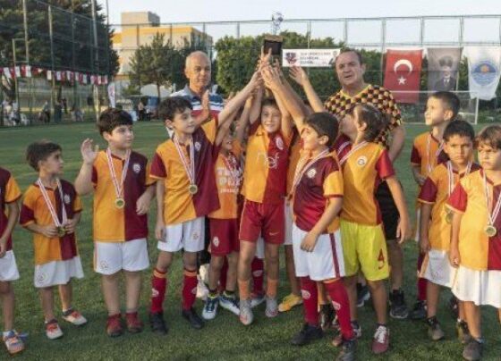 Minikler, coşku dolu bir zafer turnuvası yaşadı
