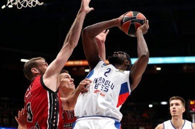 Olimpia Milano’ya mağlup olan Anadolu Efes 4’te 0 çekti