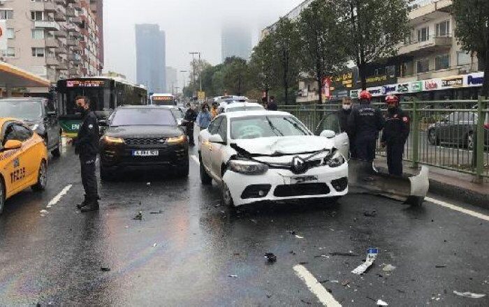 Beşiktaş’ta zincirleme kaza! ‘Arabalar pert oldu’