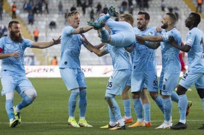 Erzurumspor’dan Altınordu’ya yarım düzine gol