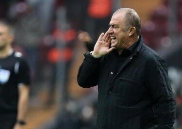 Galatasaray’da Fatih Terim’den oyuncularına uyarı