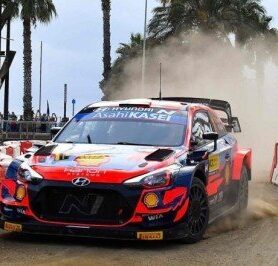 WRC İspanya Rallisi’nde zafer Thierry Neuville’in