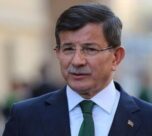 Asansör kazası geçirmişti… Ahmet Davutoğlu’nun sağlık durumu hakkında açıklama geldi