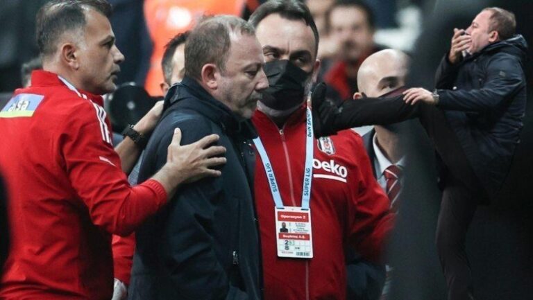 Beşiktaş’ta Sergen Yalçın’dan hata vurgusu! “Affetmiyorlar…”
