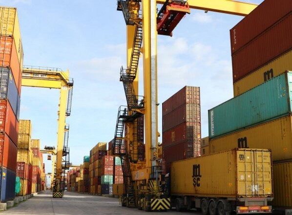 Batı Akdeniz 2 milyar dolarlık ihracat rakamına ulaştı
