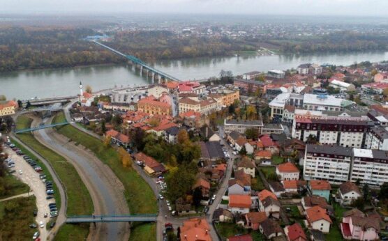 Bosna Hersek’te yangın: 6 kişi hayatını kaybetti