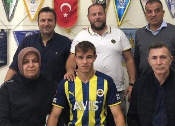 Fenerbahçe’de Ruhan Arda Aksoy imzayı attı