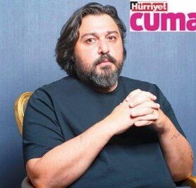 Hakan Günday: ‘İnsanın uyumaya, gaddarlaşmaya, aptallaşmaya bir meyli var’
