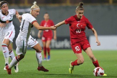 Milliler Bulgaristan’ı tek golle geçti