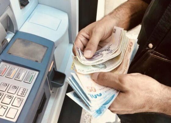 AK Parti'li Demiröz'den asgari ücret ve emekli aylıklarıyla ilgili açıklama