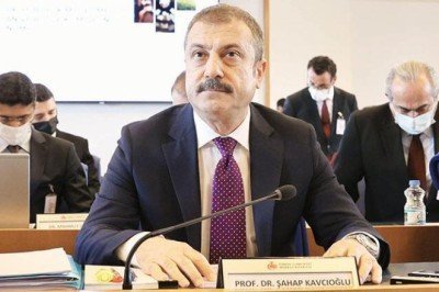 Merkez Bankası Başkanı Kavcıoğlu, yılın son enflasyon raporunu açıkladı… ‘Cari fazla ile fiyat istikrarı da sağlanır’