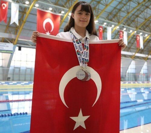 Özel sporcu Ada Zehra Anlatıcı’nın 4 dünya rekoru mutluluğu