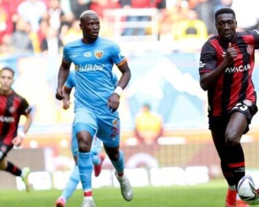 Kayserispor son nefeste kazandı