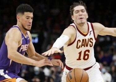 NBA’de Cedi Osman’ın 20 sayısı galibiyete yetmedi