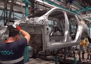 TOGG yerli otomobilin montajından görüntü paylaştı
