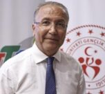 Türkiye Tenis Federasyonunda Cengiz Durmuş güven tazeledi
