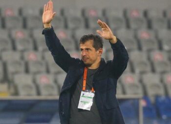 Emre Belözoğlu Başakşehir’i ayağa kaldırdı