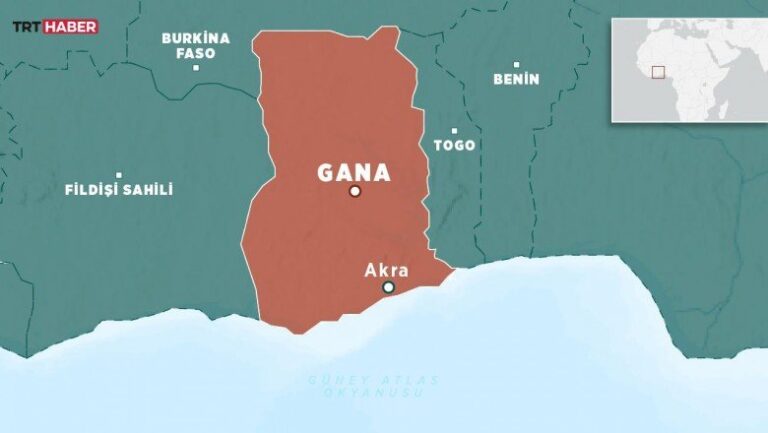 Gana’da minibüsle kamyon çarpıştı: 17 ölü