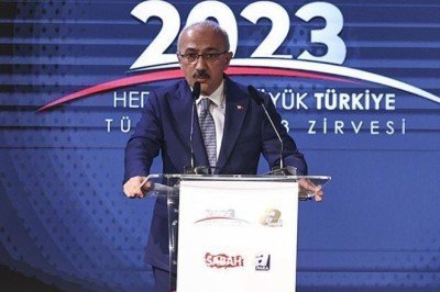 Bakan Elvan Türkiye 2023 Vizyonu Zirvesi’nde konuştu: Isınma amaçlı doğalgazı 4’te 1 fiyatına satıyoruz
