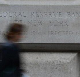 Fed faiz oranını sabit tuttu