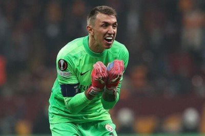 Fernando Muslera’dan Lokomotivli futbolculara tepki