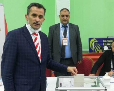 Türkiye Badminton Federasyonu Başkanlığa Murat Özmekik yeniden seçildi