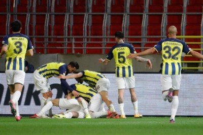 Fenerbahçe’den Avrupa’da ilk galibiyet