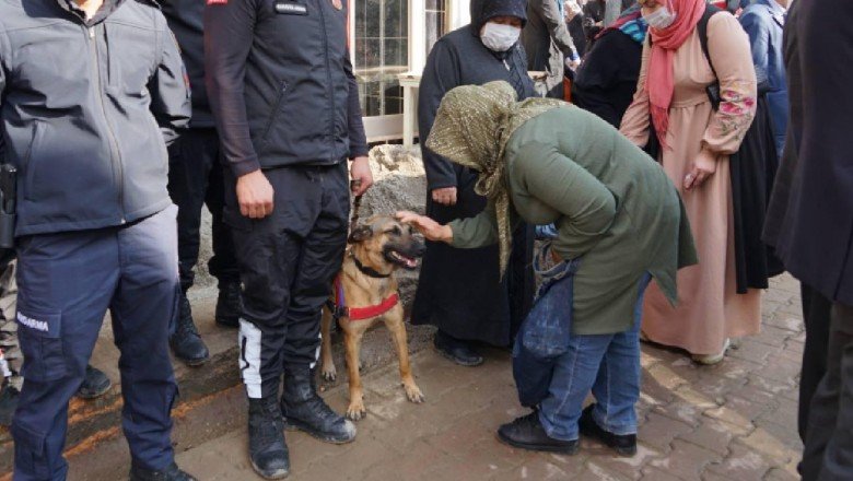 Selde köpeklerini kaybeden kadın ‘Samba’ ile hasret giderdi