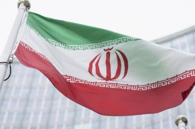 İran: Petrolü kaçak satıyor ve parasını gizlice getiriyoruz