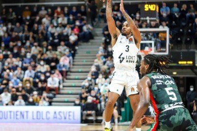 THY Euroleague’de haftanın MVP’si Chris Jones