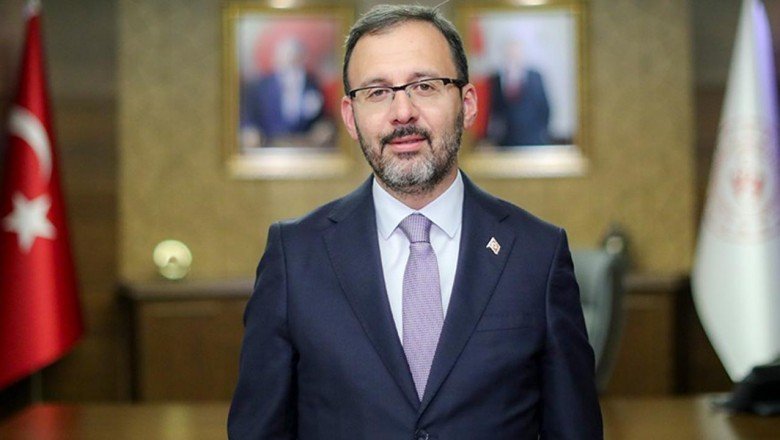 Bakan Kasapoğlundan milli boksör Kerem Özmene tebrik