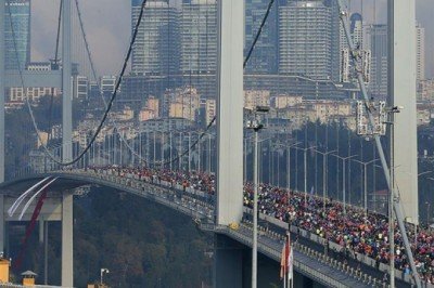 İstanbul Maratonu koşuluyor