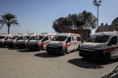 Gazze’ye 27 ambulans gönderildi