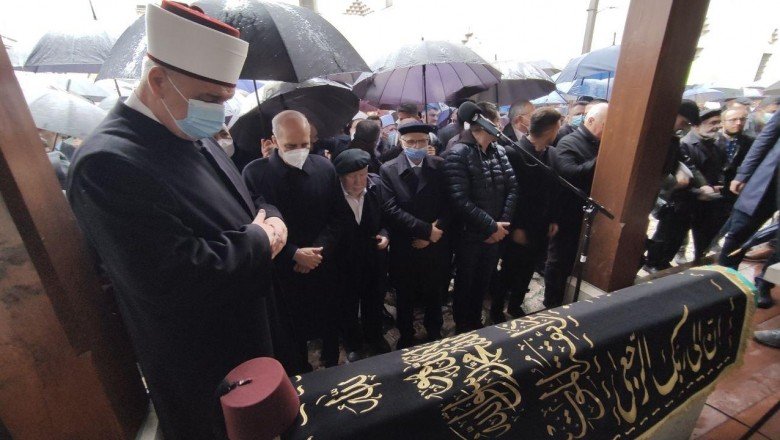 İzetbegoviç’in dava arkadaşı Hasan Çengiç için cenaze töreni düzenlendi