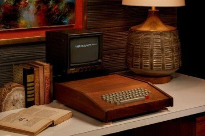 1976’da üretilen orijinal Apple 1 400 bin dolara alıcı buldu