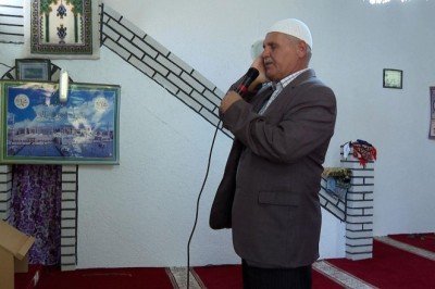 Kuzey Makedonya’da ezan sesinin eksilmemesi için uğraşıyor
