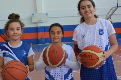 Manisa Yunusemre’de kız basketbol okulu açıldı