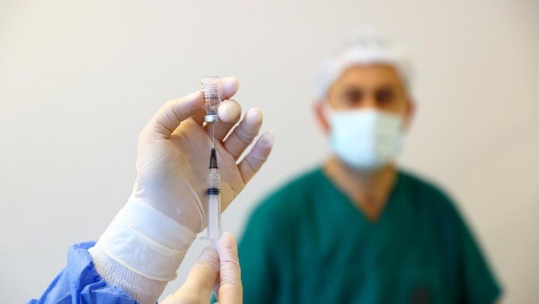 Uzmanlar aşı çağrılarını yineliyor